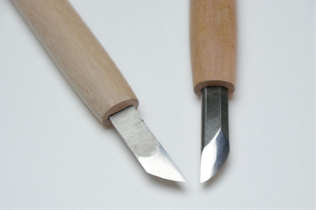 ハイス彫刻刀 ナギナタ（左）