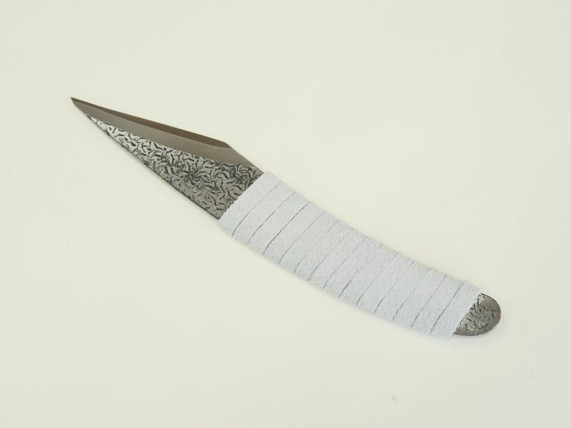 革巻小刀　曲刃