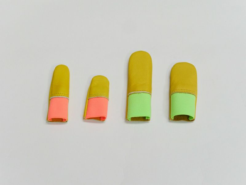 フィンガーカバー